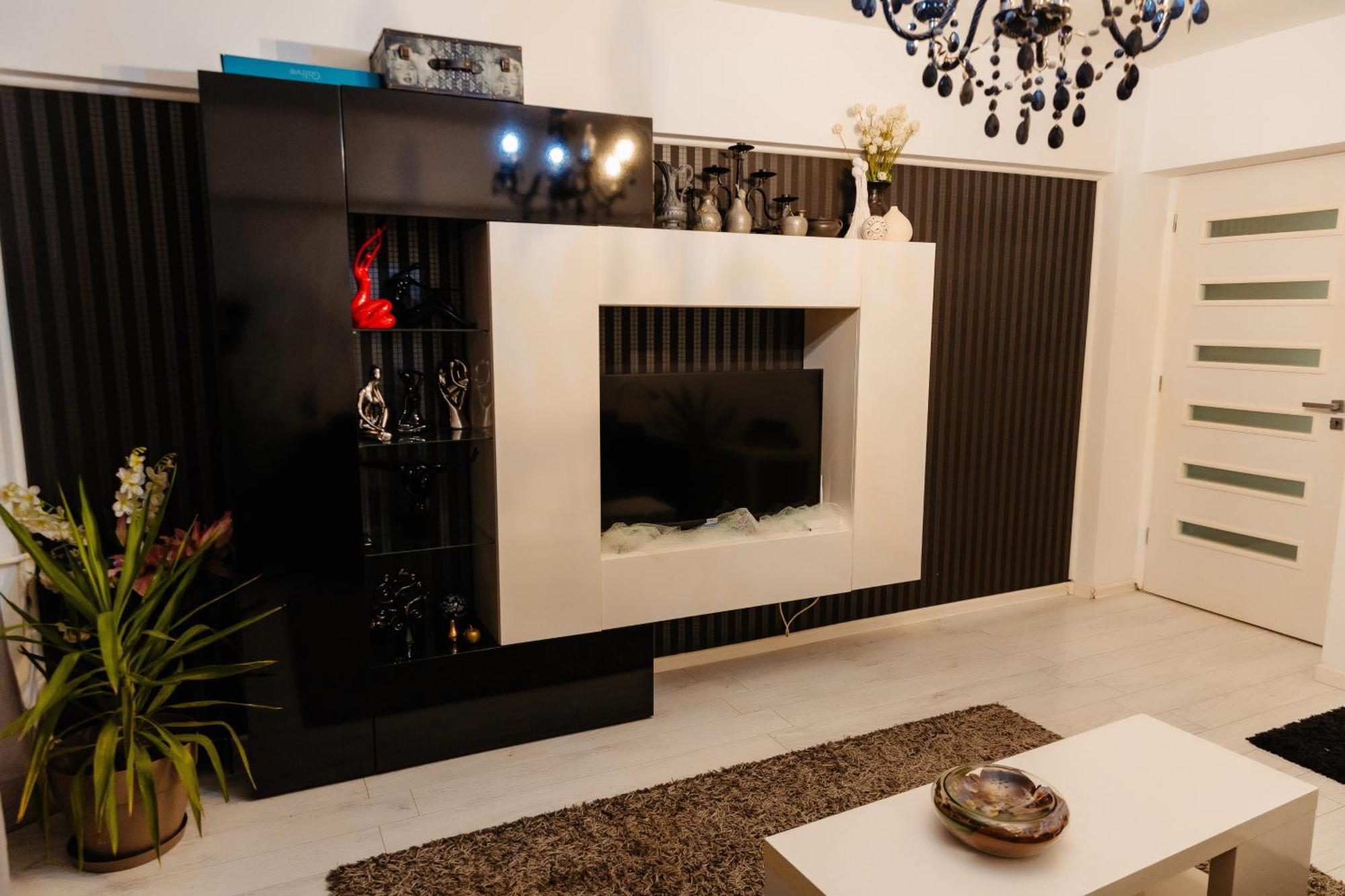 Glamour Ultracentral Craiova Ngoại thất bức ảnh